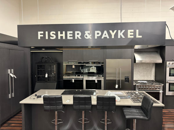 HOME APPLIANCE SHOWROOM - TOP BRAND NAMES (300+) PIECES - REFRIGERATORS/FREEZERS - RANGES - WINE CHESTS - WASHERS/DRYERS - MICROWAVES - DISHWASHERS - HOODS -  COFFEE MAKERS - WOLF - THERMADOR - SUB ZERO - FISHER & PAYKEL - BOSCH
