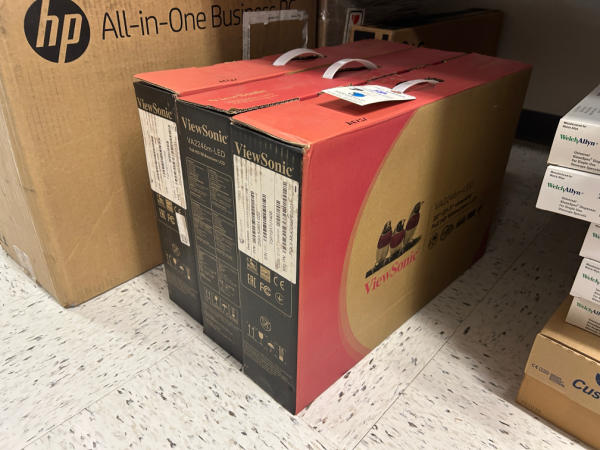 TOP OF LINE ELECTRONICS & MEDICAL EQUIPMENT  - NEW IN BOX LAPTOPS & PC'S - TABLETS - MICROSOFT SURFACE PRO'S, MEDICAL CARTS - DERMATOSCOPES - ULTRA SOUND MACHINES - VITAL MONITORS - CAMERAS - (250) USB STETHESCOPES - HANDLING EQUIPMENT - OFFICE FURNITURE