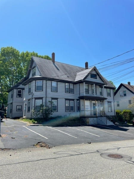 Rockland, MA - Multi Unit Apartment Building